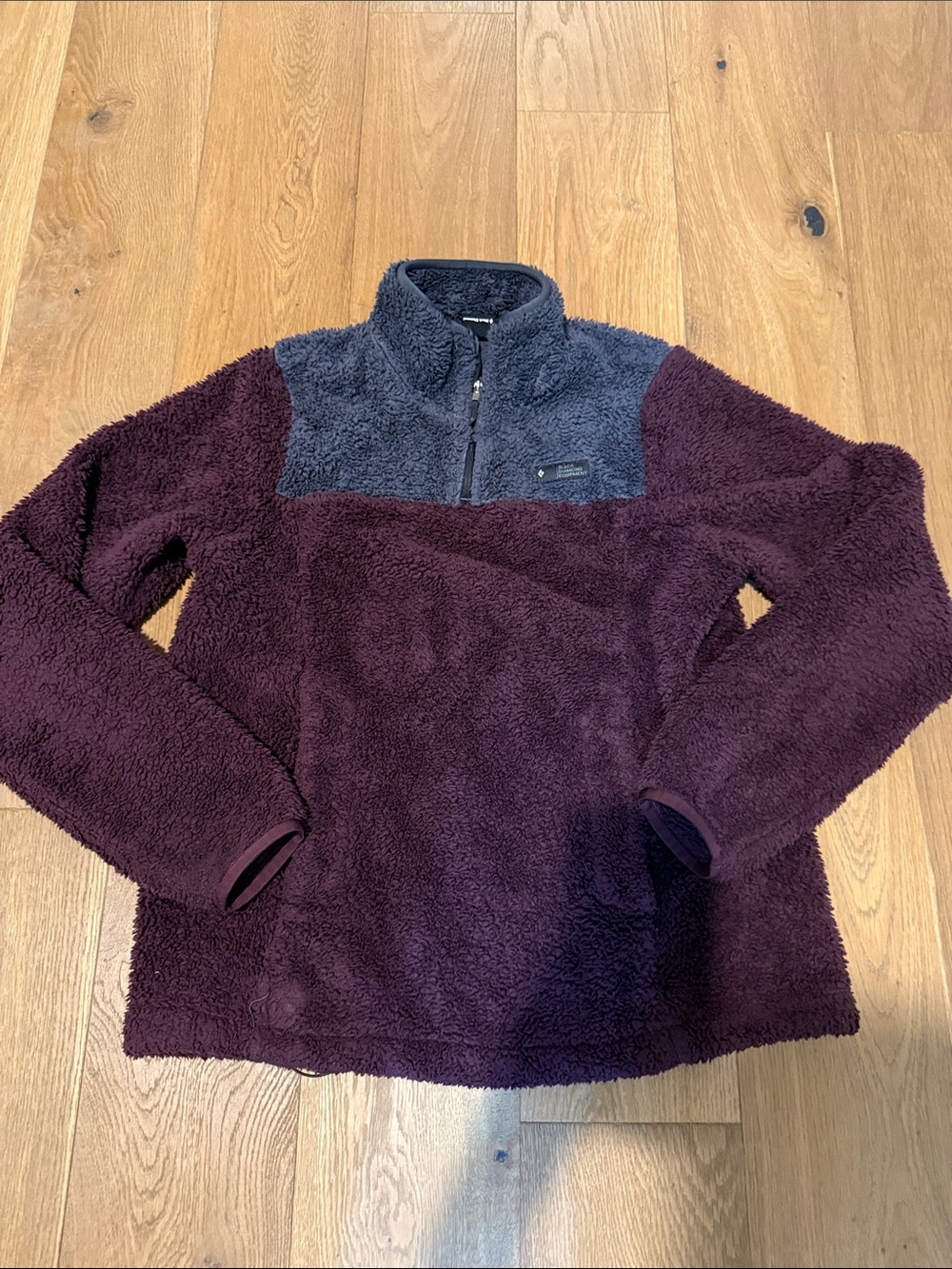 Black Diamond Roadie 1/4 Zip Fleece in Bordeaux & Carbon - Small
